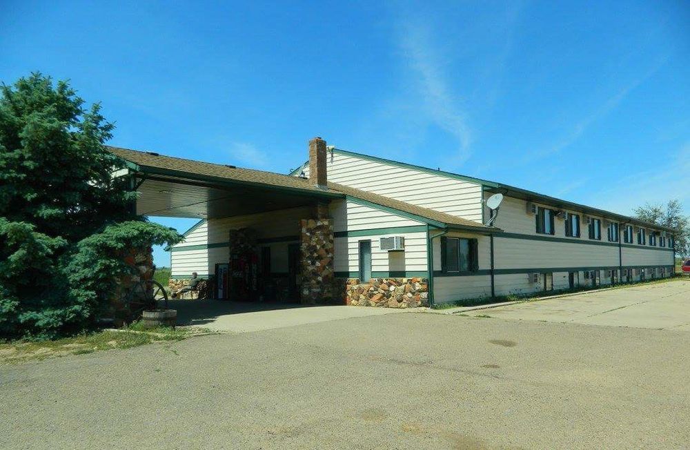 Rodeway Inn Gateway To Medora T-Roosevelt & Makoshika State Park Wibaux Exterior photo